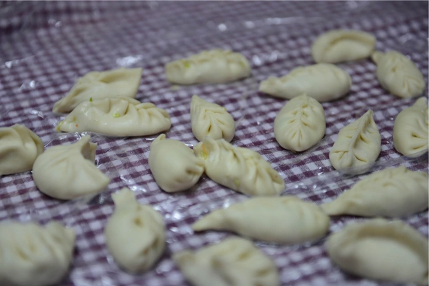 Traditional momos